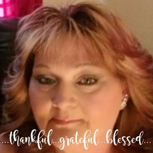 Meet your Posher, Carolyn